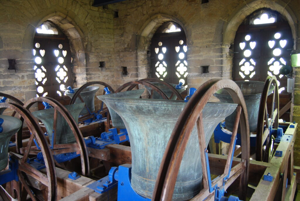 11 cwt Eight at St Marys Thame (May 2012)