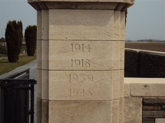 Great War and World War II dates inscribed on right gatepost