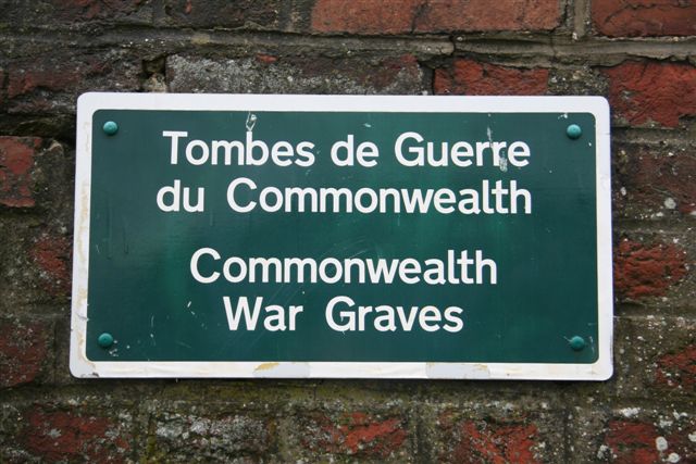 CWGC sign on entrance to Extension