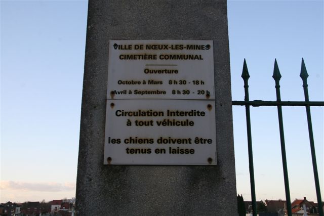 Sign at entrance to Communal Cemetery