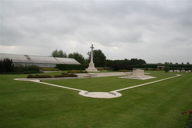 Cross of Sacrifice and Stone of Remembrance